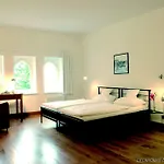 Mutterhaus 4* Düsseldorf