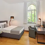 Mutterhaus 4*