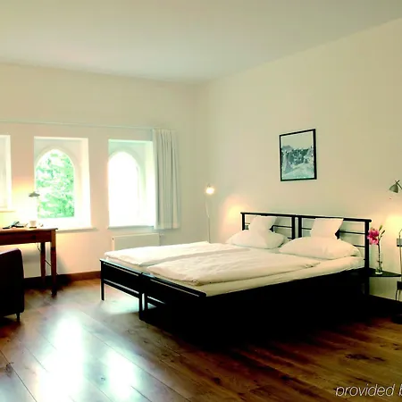 Mutterhaus 4* Düsseldorf