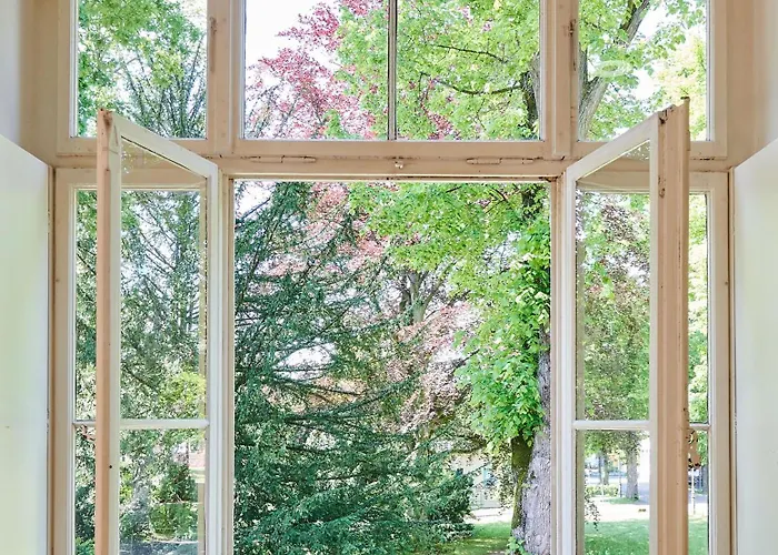 Mutterhaus Otel Düsseldorf